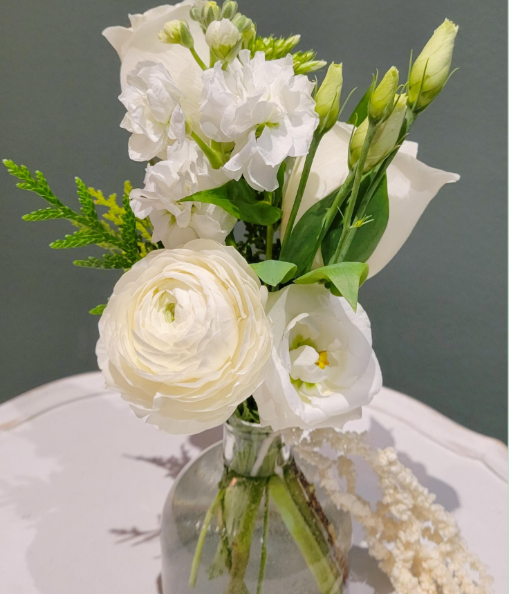 Serenity Bud Vase Design